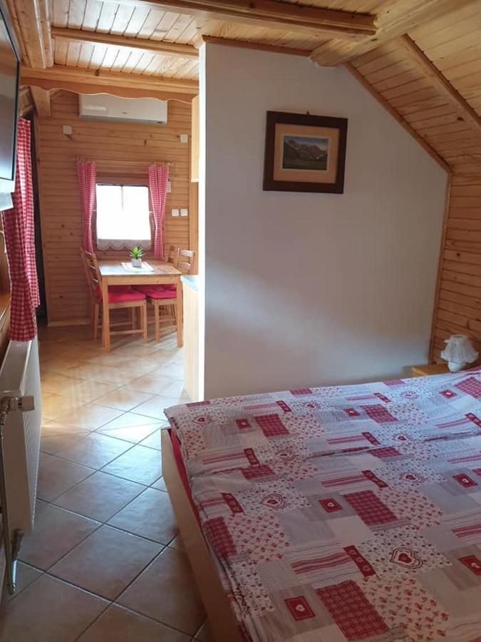 Apartments Sobe Jurcek Luče Екстериор снимка